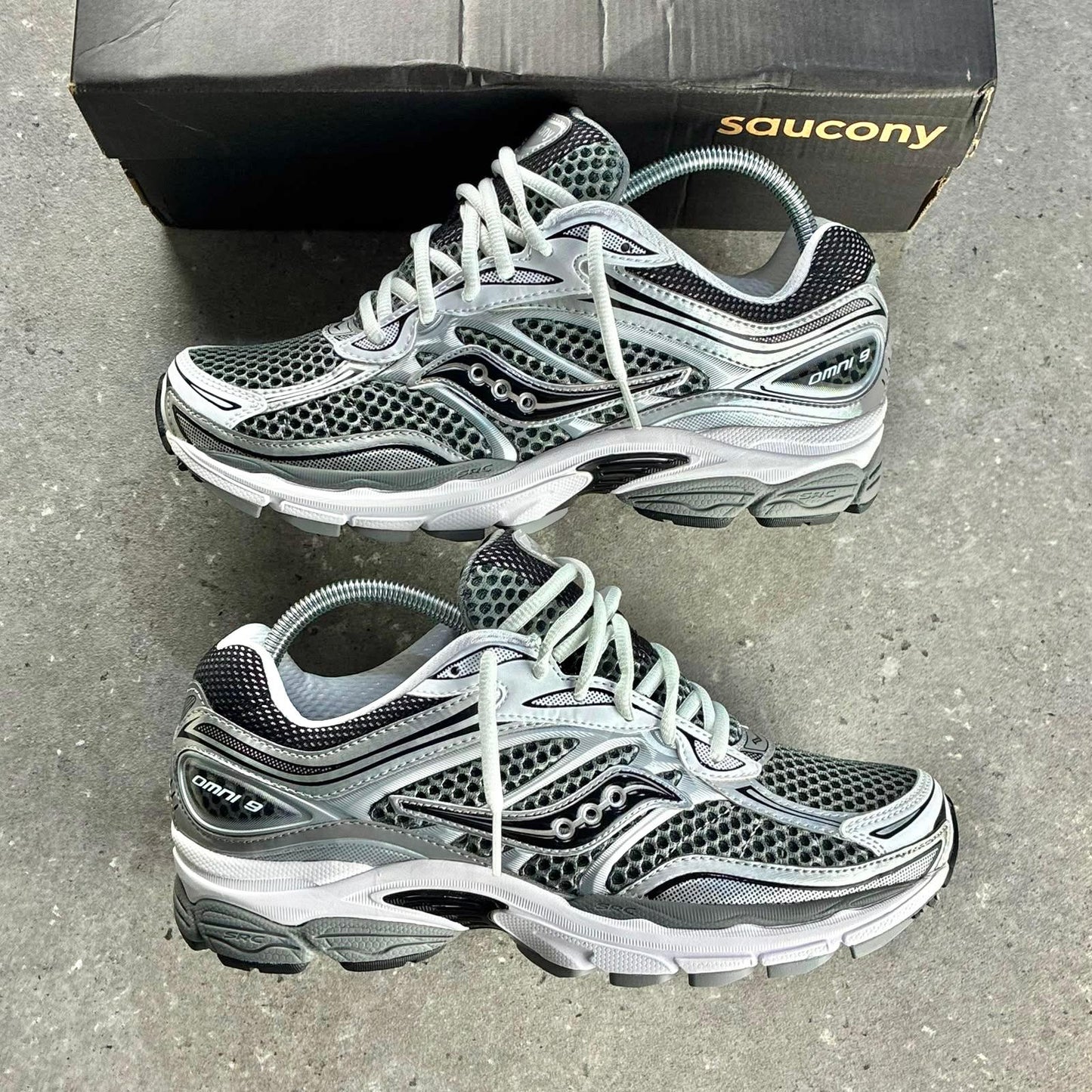 Saucony Pro Grid Omni 9 Silver